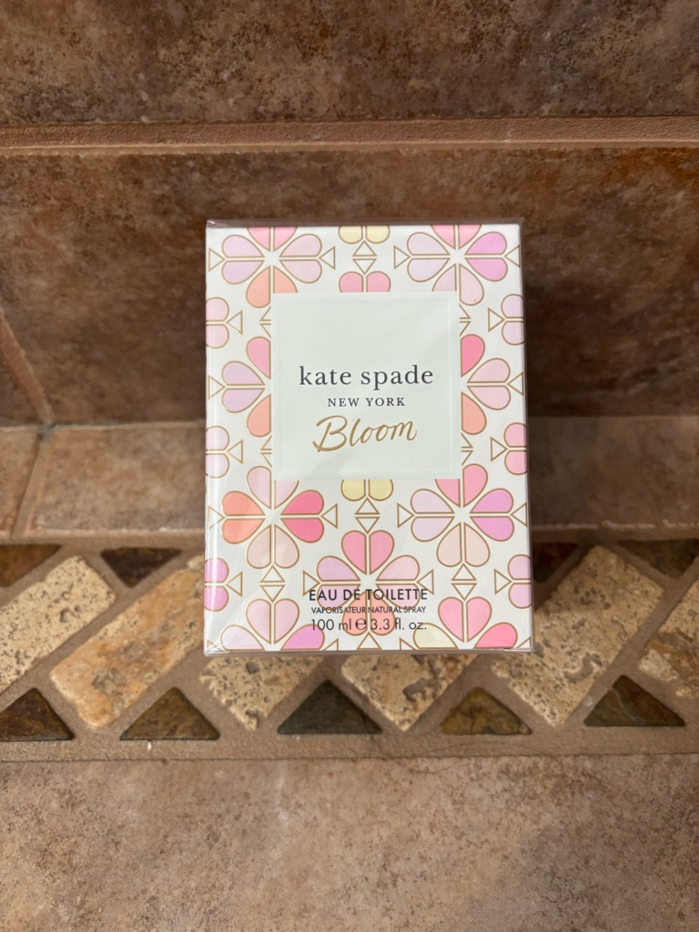 kate spade Pink and White Floral-Accent Fragrance Box